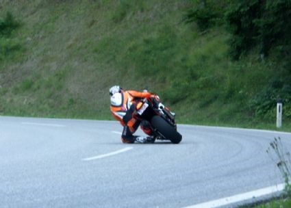 Umgebautes Motorrad Suzuki GSX-R 1000 von Scherwood Forrest - Bild 2 Umgebautes Motorrad Suzuki GSX-R 1000 von Scherwood Forrest - Bild 2