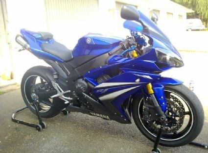 Umgebautes Motorrad Yamaha R1 von tom1112 - Bild 3 Umgebautes Motorrad Yamaha R1 von tom1112 - Bild 3