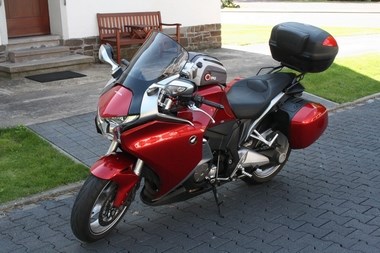 Umgebautes Motorrad Honda VFR 1200 F von erniebeanie - Bild 1 Umgebautes Motorrad Honda VFR 1200 F von erniebeanie - Bild 1
