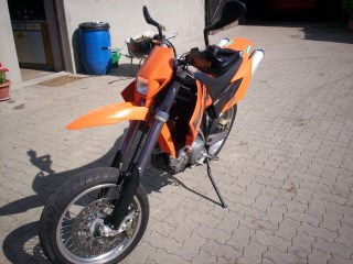 Umgebautes Motorrad KTM 660 SMC von SCHULRUNDE - Bild 3 Umgebautes Motorrad KTM 660 SMC von SCHULRUNDE - Bild 3
