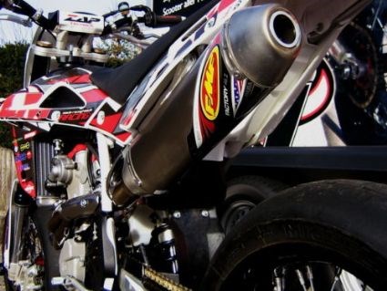 Umgebautes Motorrad Husqvarna SM 450 RR von LM-Racingteam - Bild 2 Umgebautes Motorrad Husqvarna SM 450 RR von LM-Racingteam - Bild 2