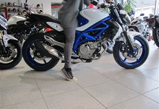 Suzuki SFV 650 Gladius