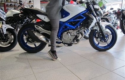 Suzuki SFV 650 Gladius Custom Bike Suzuki SFV 650 Gladius Custom Bike