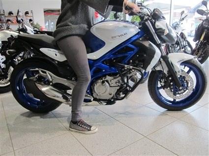 Umgebautes Motorrad Suzuki SFV 650 Gladius von MOTO-VÖLKL - Völkl GmbH - Bild 2 Umgebautes Motorrad Suzuki SFV 650 Gladius von MOTO-VÖLKL - Völkl GmbH - Bild 2