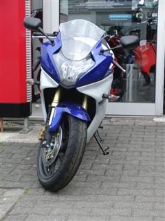 Umgebautes Motorrad Honda CBR 600 F von Auto Hermes GmbH & Co. KG - Bild 8 Umgebautes Motorrad Honda CBR 600 F von Auto Hermes GmbH & Co. KG - Bild 8