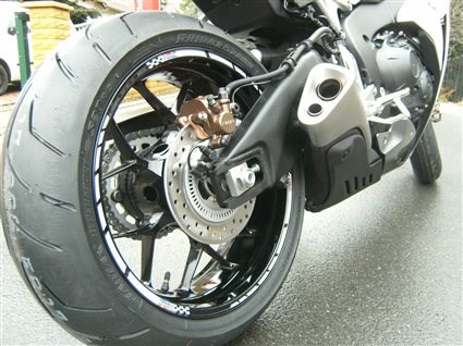 Umgebautes Motorrad Honda CBR1000RR Fireblade von Zweiradtechnik Jörg Schlieter - Bild 2 Umgebautes Motorrad Honda CBR1000RR Fireblade von Zweiradtechnik Jörg Schlieter - Bild 2