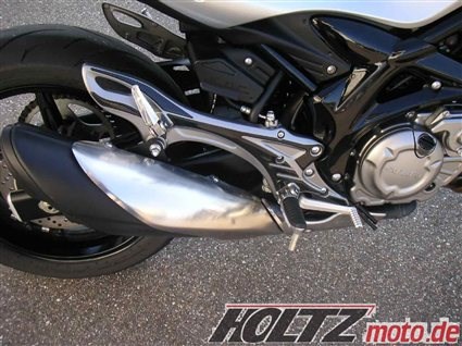 Umgebautes Motorrad Suzuki SFV 650 Gladius von Moto Studio Thomas Holtz - Bild 3 Umgebautes Motorrad Suzuki SFV 650 Gladius von Moto Studio Thomas Holtz - Bild 3