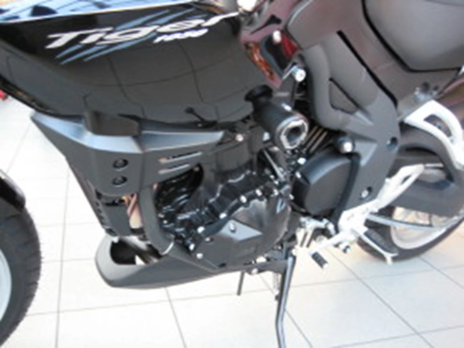 Umbgebautes Motorrad Triumph Tiger 1050 Bild 4: Umbgebautes Motorrad Triumph Tiger 1050