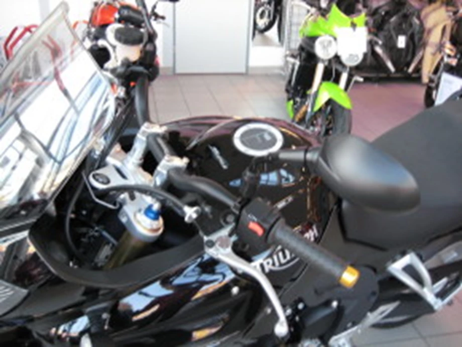 Umbgebautes Motorrad Triumph Tiger 1050 Bild 5: Umbgebautes Motorrad Triumph Tiger 1050