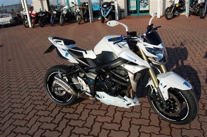 Umgebautes Motorrad Suzuki GSR 750 von Bike Ranch Wismar GmbH & Co. KG - Bild 7 Umgebautes Motorrad Suzuki GSR 750 von Bike Ranch Wismar GmbH & Co. KG - Bild 7