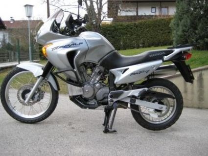 Umgebautes Motorrad Honda XL 650V Transalp von orfeus - Bild 1 Umgebautes Motorrad Honda XL 650V Transalp von orfeus - Bild 1