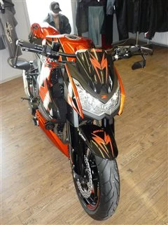 Umbgebautes Motorrad Kawasaki Z1000 Bild 3: Umbgebautes Motorrad Kawasaki Z1000