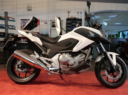 Umgebautes Motorrad Honda NC700X von Auto & Bike STAHL - Bild 7 Umgebautes Motorrad Honda NC700X von Auto & Bike STAHL - Bild 7