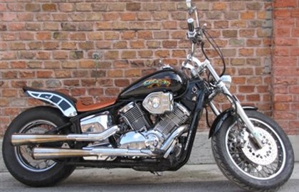 Yamaha XVS 1100 Drag Star Custom Bike Yamaha XVS 1100 Drag Star Custom Bike