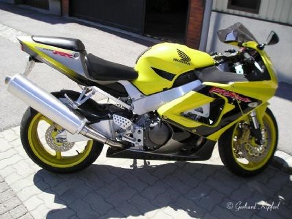 Umgebautes Motorrad Honda CBR 900 RR Fireblade von Firebladeler - Bild 1 Umgebautes Motorrad Honda CBR 900 RR Fireblade von Firebladeler - Bild 1
