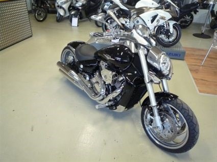 Umgebautes Motorrad Suzuki Intruder M1800R2 von Motorrad-Technik-Hamburg - Bild 6 Umgebautes Motorrad Suzuki Intruder M1800R2 von Motorrad-Technik-Hamburg - Bild 6