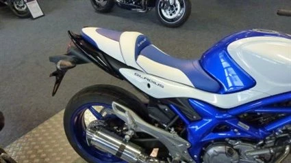 Umbgebautes Motorrad Suzuki SFV 650 Gladius Bild 1: Umbgebautes Motorrad Suzuki SFV 650 Gladius