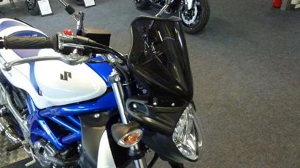 Umbgebautes Motorrad Suzuki SFV 650 Gladius Bild 3: Umbgebautes Motorrad Suzuki SFV 650 Gladius