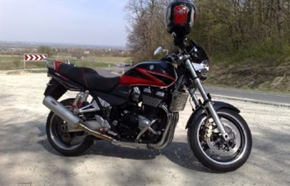 Suzuki GSX 1400 Custom Bike