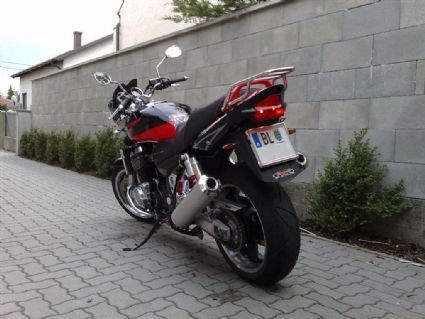 Umgebautes Motorrad Suzuki GSX 1400 von eierbaer14 - Bild 5 Umgebautes Motorrad Suzuki GSX 1400 von eierbaer14 - Bild 5