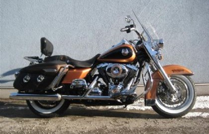 Harley-Davidson Road King Classic FLHRC Custom Bike Harley-Davidson Road King Classic FLHRC Custom Bike