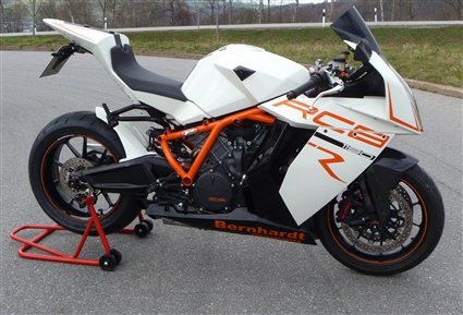 Umgebautes Motorrad KTM 1190 RC8 R von Zweiradcenter Bernhardt - Bild 1 Umgebautes Motorrad KTM 1190 RC8 R von Zweiradcenter Bernhardt - Bild 1