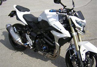 Suzuki GSR 750 Suzuki GSR 750