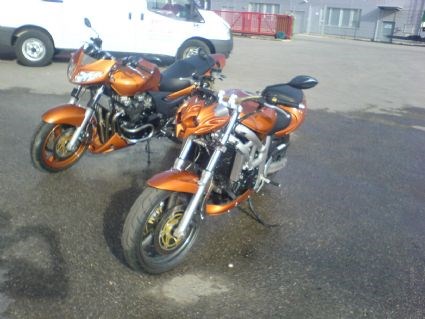 Umgebautes Motorrad Suzuki SV650 von kawazr7chris - Bild 2 Umgebautes Motorrad Suzuki SV650 von kawazr7chris - Bild 2
