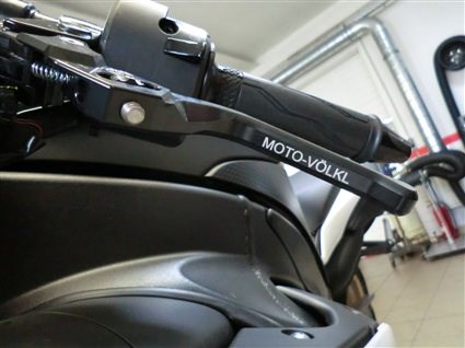 Umgebautes Motorrad Yamaha R1 von MOTO-VÖLKL - Völkl GmbH - Bild 3 Umgebautes Motorrad Yamaha R1 von MOTO-VÖLKL - Völkl GmbH - Bild 3