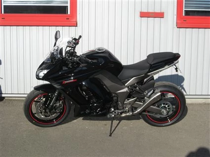 Rebuilt motorbike Kawasaki Z1000SX Bild 6: Rebuilt motorbike Kawasaki Z1000SX