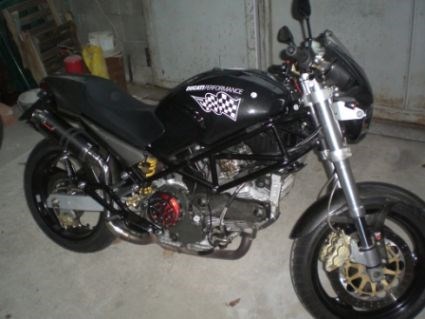 Umgebautes Motorrad Ducati Monster 900 i.e. Dark von Flurl - Bild 1 Umgebautes Motorrad Ducati Monster 900 i.e. Dark von Flurl - Bild 1