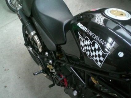 Umgebautes Motorrad Ducati Monster 900 i.e. Dark von Flurl - Bild 4 Umgebautes Motorrad Ducati Monster 900 i.e. Dark von Flurl - Bild 4