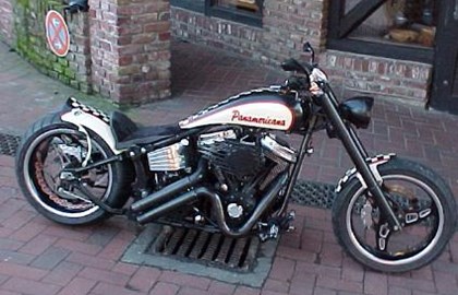 Harley-Davidson Softail Custom FXSTC Custom Bike