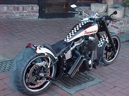 Umgebautes Motorrad Harley-Davidson Softail Custom FXSTC von X-Trem Custombikes - Bild 8 Umgebautes Motorrad Harley-Davidson Softail Custom FXSTC von X-Trem Custombikes - Bild 8