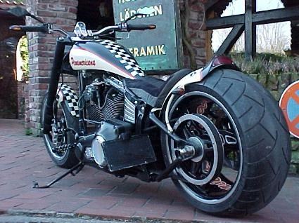 Umgebautes Motorrad Harley-Davidson Softail Custom FXSTC von X-Trem Custombikes - Bild 9 Umgebautes Motorrad Harley-Davidson Softail Custom FXSTC von X-Trem Custombikes - Bild 9