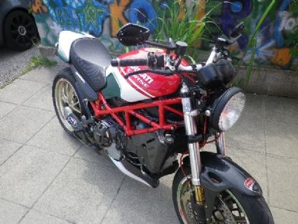 Umgebautes Motorrad Ducati Monster S4R von ducbert - Bild 4 Umgebautes Motorrad Ducati Monster S4R von ducbert - Bild 4