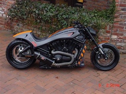 Umgebautes Motorrad Harley-Davidson V-Rod Street Rod VRSCR von X-Trem Custombikes - Bild 3 Umgebautes Motorrad Harley-Davidson V-Rod Street Rod VRSCR von X-Trem Custombikes - Bild 3