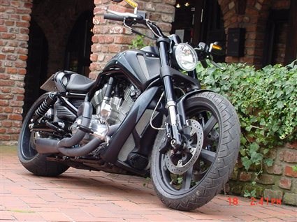 Umgebautes Motorrad Harley-Davidson V-Rod Muscle VRSCF von X-Trem Custombikes - Bild 1 Umgebautes Motorrad Harley-Davidson V-Rod Muscle VRSCF von X-Trem Custombikes - Bild 1