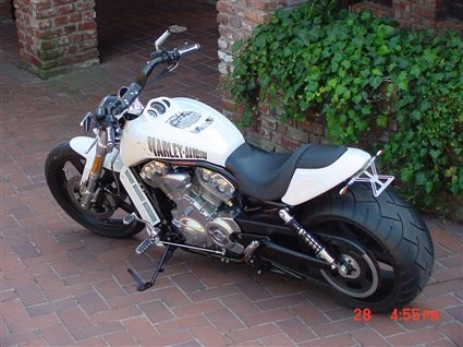 Umgebautes Motorrad Harley-Davidson V-Rod Muscle VRSCF von X-Trem Custombikes - Bild 7 Umgebautes Motorrad Harley-Davidson V-Rod Muscle VRSCF von X-Trem Custombikes - Bild 7