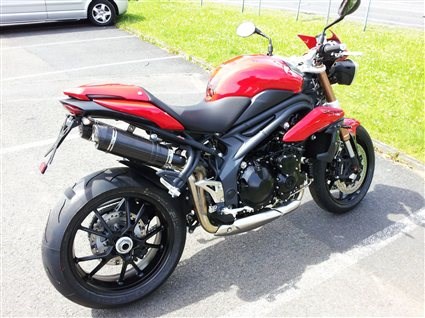 Umgebautes Motorrad Triumph Speed Triple 1050 von Motorradhaus Löhmer GmbH - Bild 3 Umgebautes Motorrad Triumph Speed Triple 1050 von Motorradhaus Löhmer GmbH - Bild 3