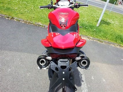 Umgebautes Motorrad Triumph Speed Triple 1050 von Motorradhaus Löhmer GmbH - Bild 8 Umgebautes Motorrad Triumph Speed Triple 1050 von Motorradhaus Löhmer GmbH - Bild 8