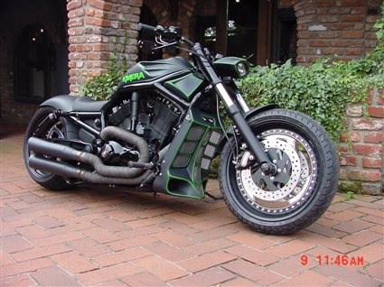 Umgebautes Motorrad Harley-Davidson V-Rod VRSCB von X-Trem Custombikes - Bild 1 Umgebautes Motorrad Harley-Davidson V-Rod VRSCB von X-Trem Custombikes - Bild 1