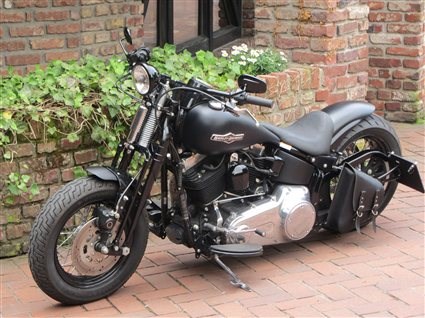 Umgebautes Motorrad Harley-Davidson Softail Cross Bones FLSTSB von X-Trem Custombikes - Bild 9 Umgebautes Motorrad Harley-Davidson Softail Cross Bones FLSTSB von X-Trem Custombikes - Bild 9