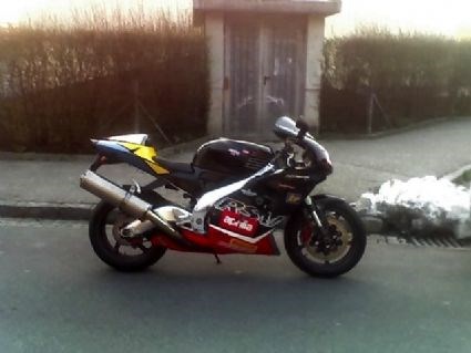 Umgebautes Motorrad Aprilia RSV 1000 R (RSV Mille R) von Alpenteufel - Bild 2 Umgebautes Motorrad Aprilia RSV 1000 R (RSV Mille R) von Alpenteufel - Bild 2