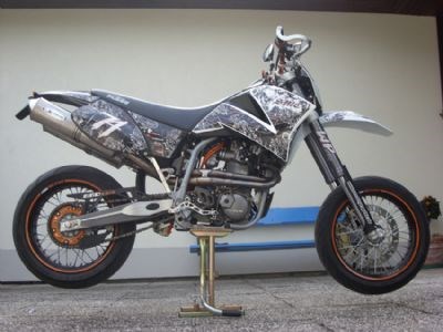 Umgebautes Motorrad KTM 660 SMC von GasRacing - Bild 2 Umgebautes Motorrad KTM 660 SMC von GasRacing - Bild 2