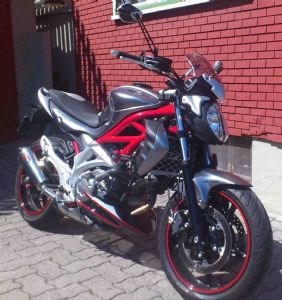 Umgebautes Motorrad Suzuki SFV 650 Gladius von peim - Bild 1 Umgebautes Motorrad Suzuki SFV 650 Gladius von peim - Bild 1