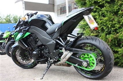 Umgebautes Motorrad Kawasaki Z1000 von Warm Up Zweiradtechnik GmbH - Bild 7 Umgebautes Motorrad Kawasaki Z1000 von Warm Up Zweiradtechnik GmbH - Bild 7