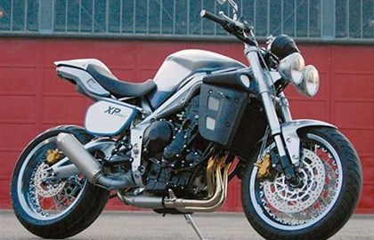 Triumph Street Triple 675 R Custom Bike Triumph Street Triple 675 R Custom Bike
