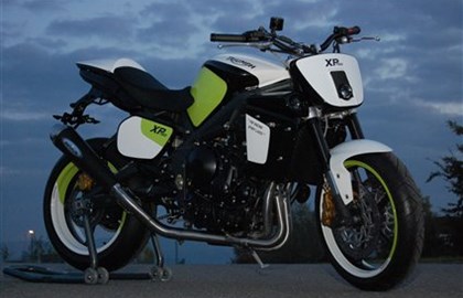 Triumph Street Triple 675 R Custom Bike Triumph Street Triple 675 R Custom Bike