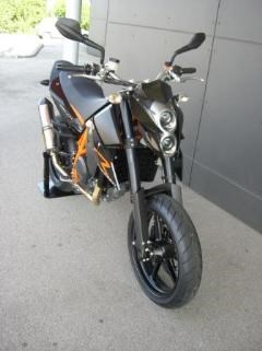 Umgebautes Motorrad KTM 690 Supermoto R von KTM BRAUMANDL - Bild 4 Umgebautes Motorrad KTM 690 Supermoto R von KTM BRAUMANDL - Bild 4